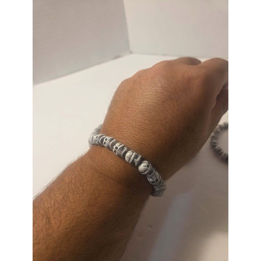 Set of 6 Black & White Skull Acrylic Beaded Stretch Bracelets